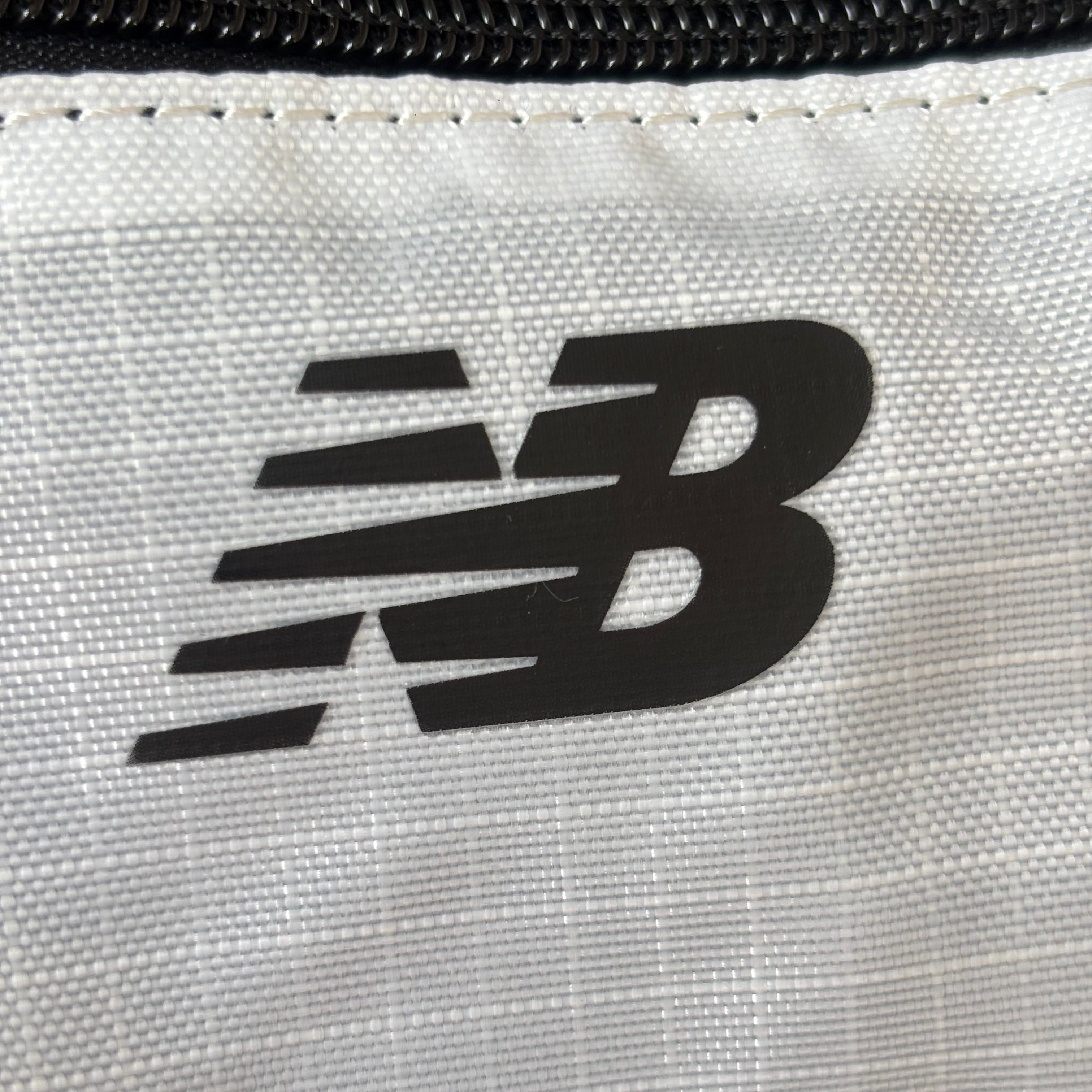 Waistbag/Canguro New Balance