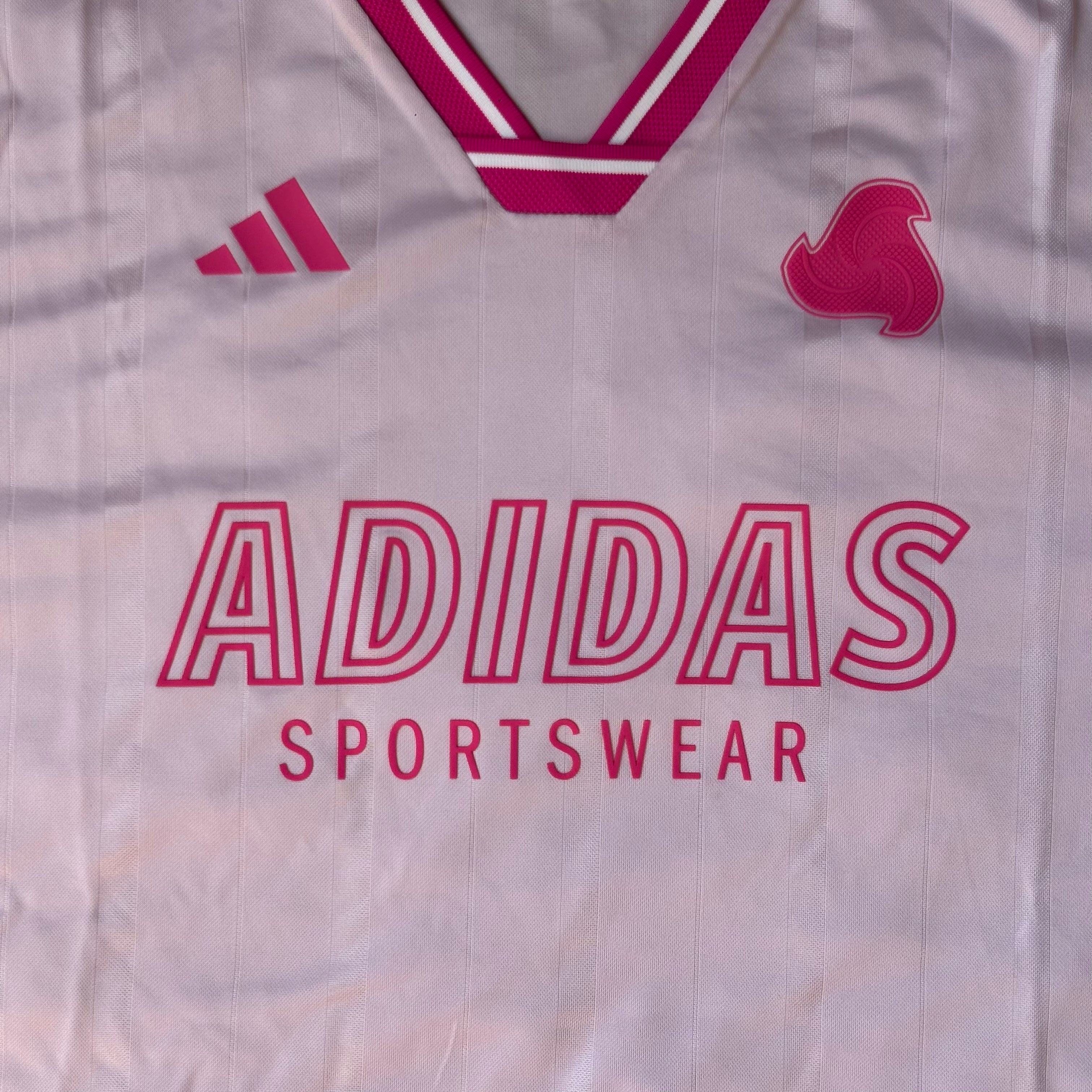 Blusa oversize Adidas Sportswear