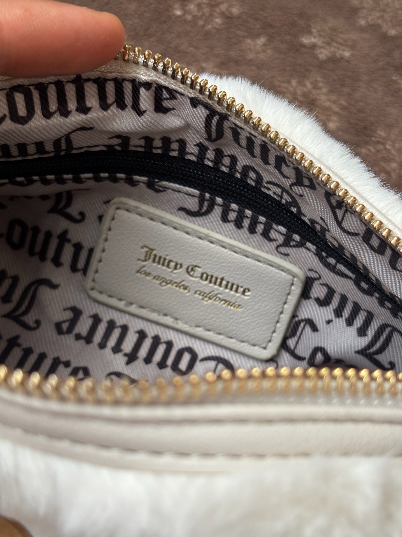 Juicy Couture Warm Up Barrel shoulder bag