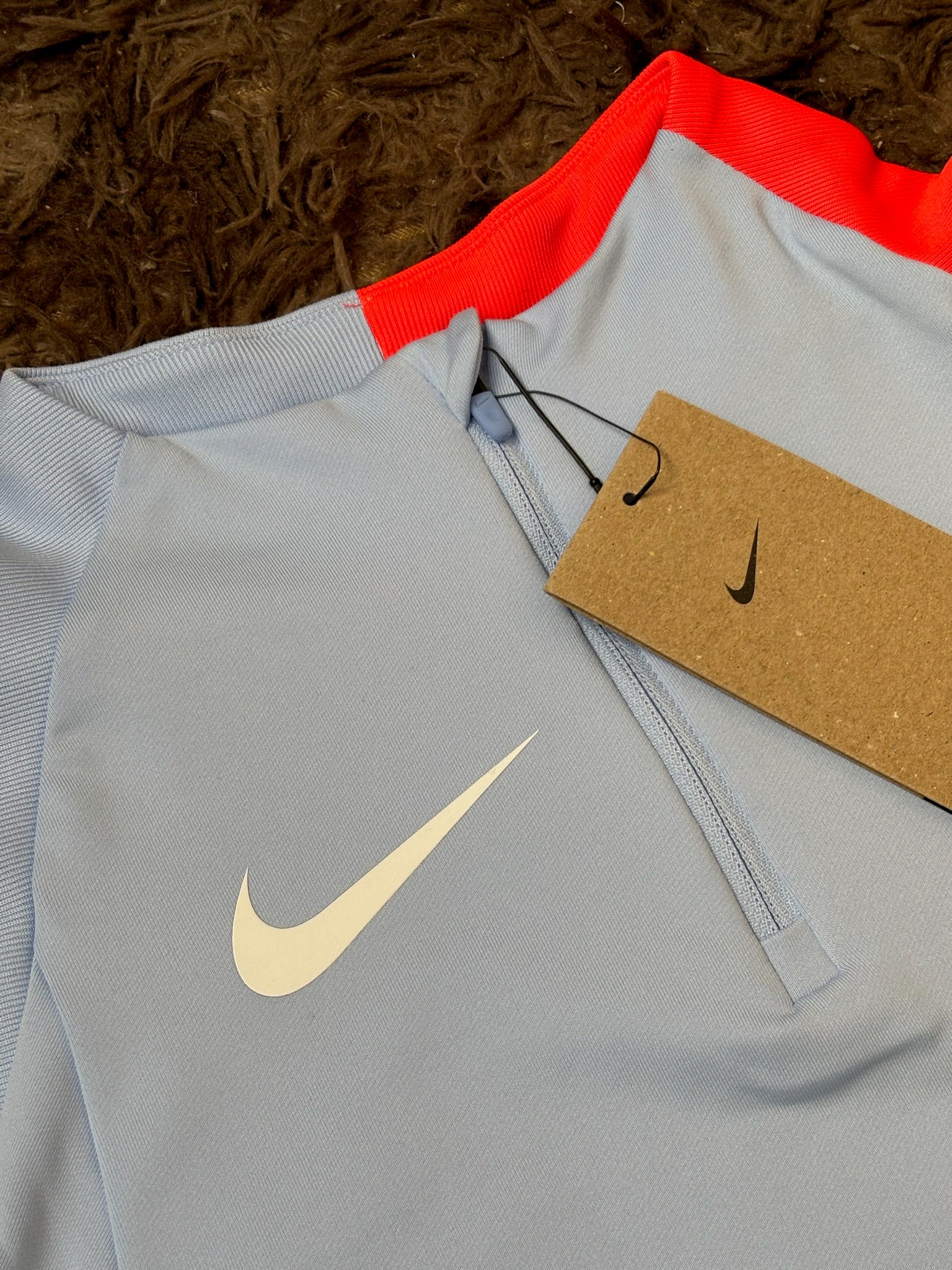 Nike Performance Strike T90